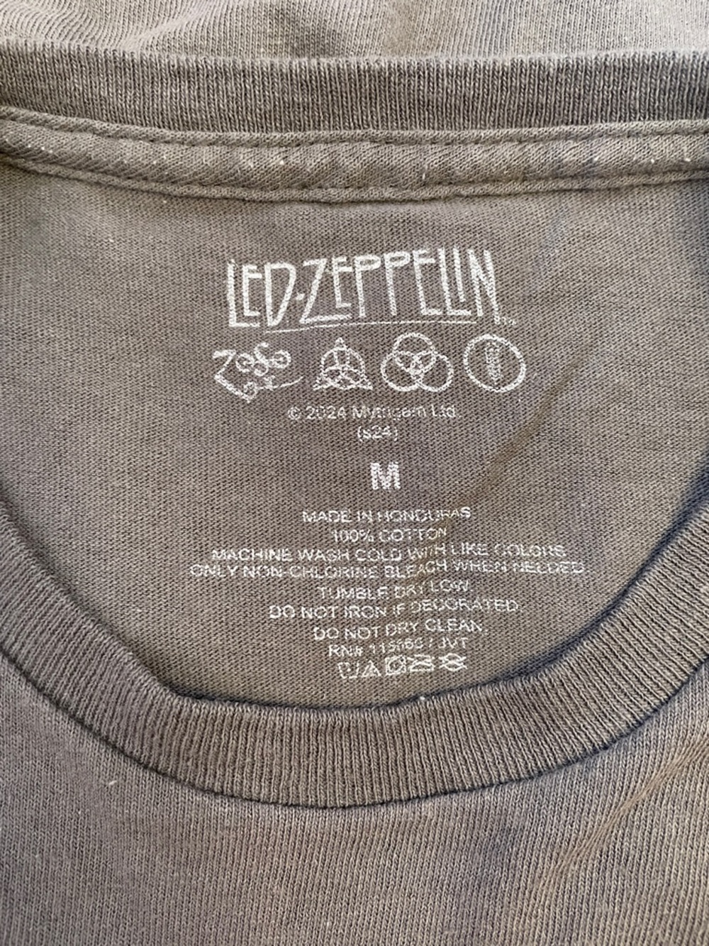 NWOT Led Zeppelin U.S. Tour 1975 Graphic Tee.  Size Medium. - Picture 3 of 4